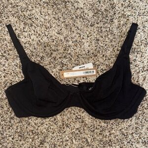 SKIMS T-Shirt Bra NWT 32D